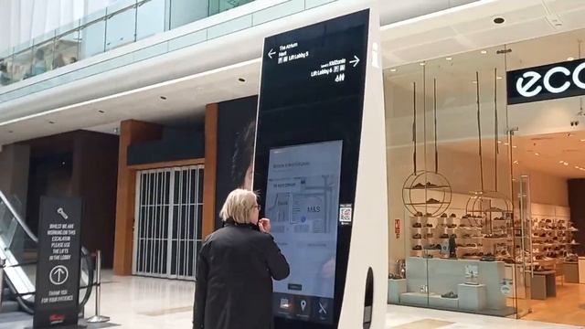 Большой Торговый центр в Лондоне. смотреть онлайн
