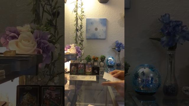 ? Ending the petty bs/quick communication coming/someone has competition ? Libra Love Oracle Tarot смотреть онлайн