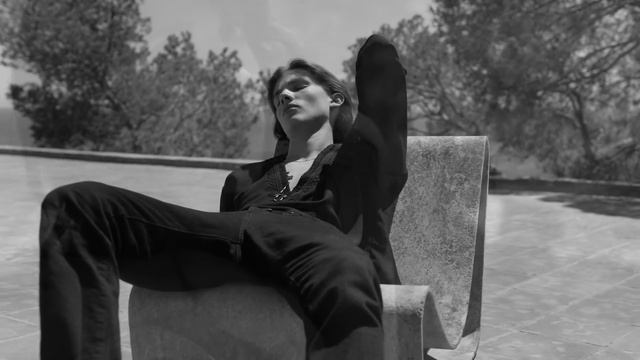 SAINT LAURENT - SPRING 2018 смотреть онлайн