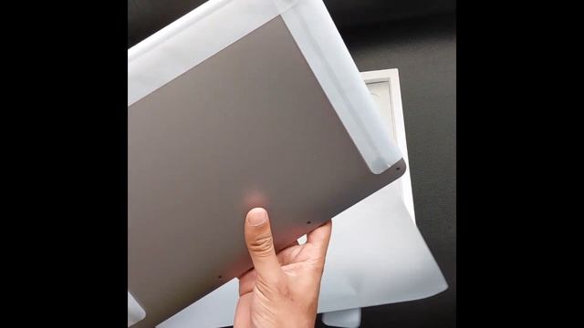 Unboxing Apple MacBook Pro 13.3-Inch Retina Display M2 Chip 8GB RAM 256GB SSD смотреть онлайн