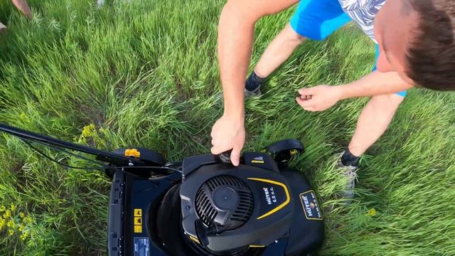 У нас новый бензиновый помощник Hüter