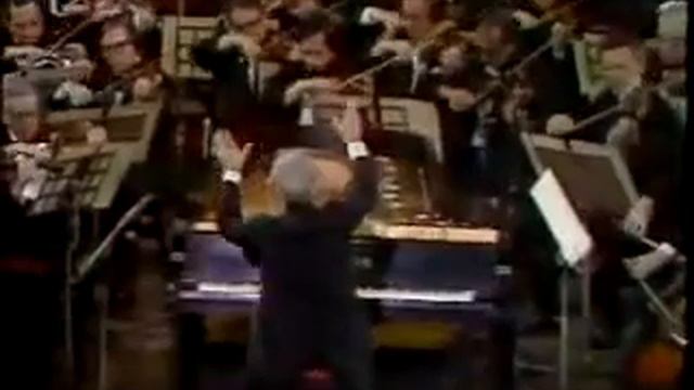 Rhapsody in Blue ~ Part 2/2 ~ Leonard Bernstein смотреть онлайн