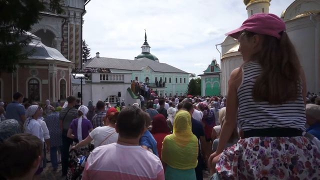 Сергиев Посад. Праздник Троицы смотреть онлайн