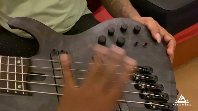 Ibanez BTB805MS Multiscale | Review | Pyramidz @IbanezOfficial смотреть онлайн