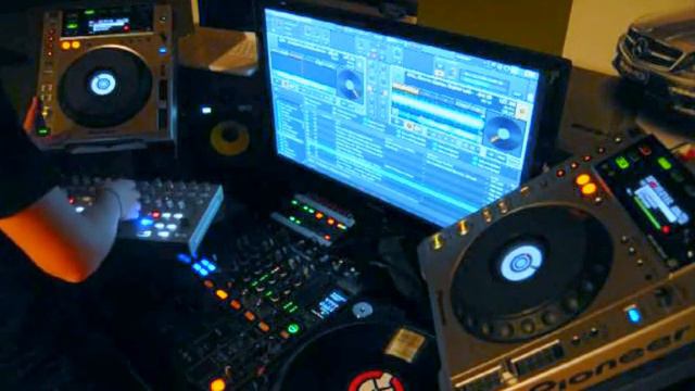 ♫ Dj Lectricity's Progressive House TenMinMix 2013 ♫ (Pioneer cdj-850 and djm-800) смотреть онлайн