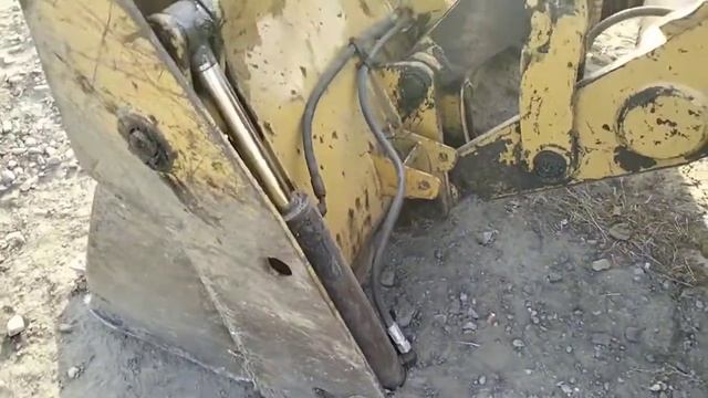 Экскаватор - погрузчик Cat 428 F Caterpillar экспресс-обзор от Михаила Рудеева смотреть онлайн