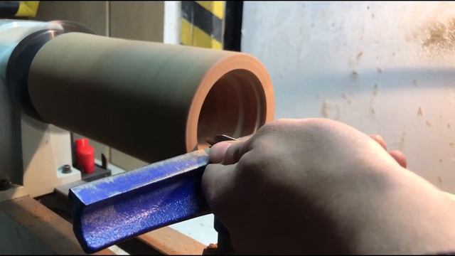 Woodturning wiht resin - vase / Деревообработка и эпоксидка, токарка по дереву / 木工 смотреть онлайн