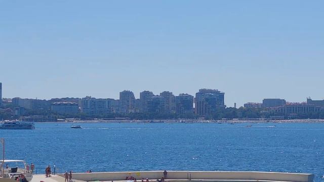 Геленджик сегодня/ 5 августа 2023/ отличная погода, тёплое море. смотреть онлайн