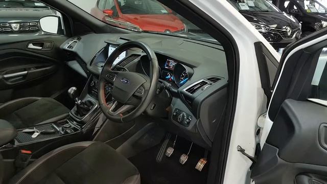 2017 Ford Kuga ST-Line 98pw Huge Spec 24,495 смотреть онлайн