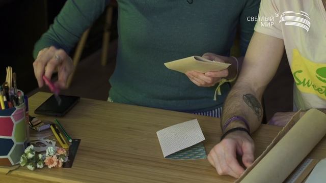 Создаем своими руками с Авой Глейр. Блокноты. смотреть онлайн