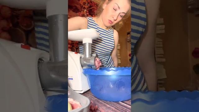 Котлеты из свиной шеи ❤️ смотреть онлайн