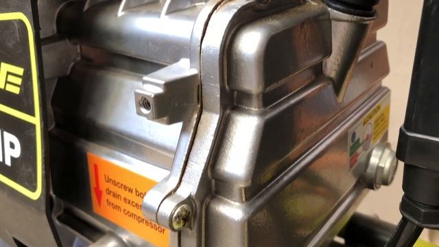 It's large, powerful and won't break the bank | Ryobi Air Compressor 2.0HP 50litre смотреть онлайн