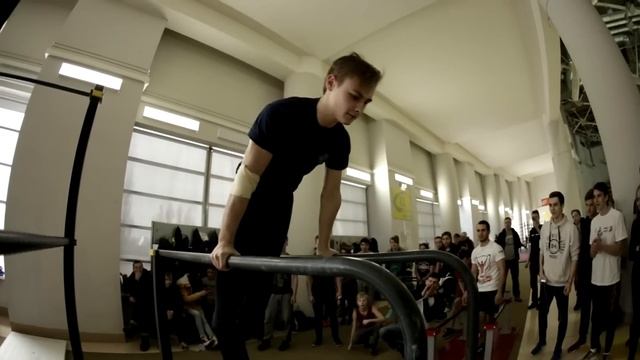 Воркаут баттлы в Ледовом Дворце "Крылатское" смотреть онлайн