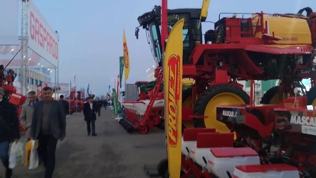 Обзор выставки ЮгАгро 2021 за 8 минут (Краснодар, 24 ноября). смотреть онлайн