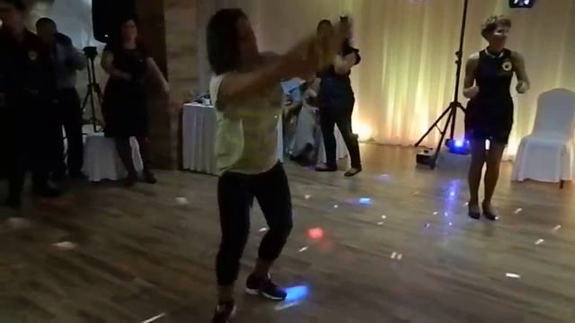 ТАНЕЦ ПОДРУЖКИ НЕВЕСТЫ смотреть онлайн