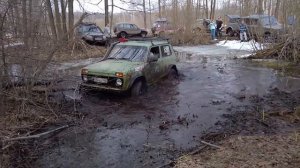 Нива на бездорожье - покатушки на Нивах