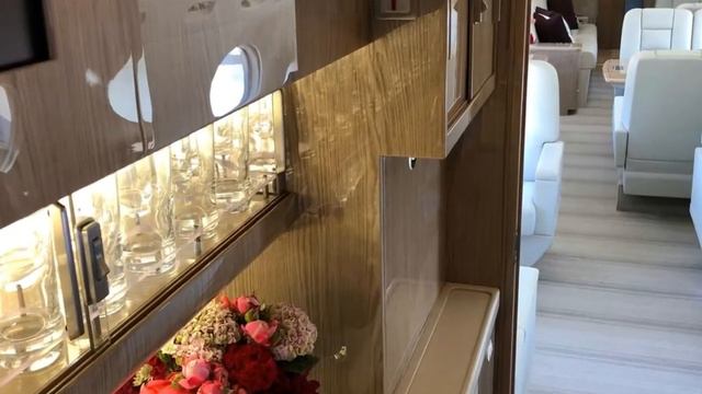 Gulfstream G550. Business Jet. Деловая авиация. Обзор самолёта.  Jet Aviation