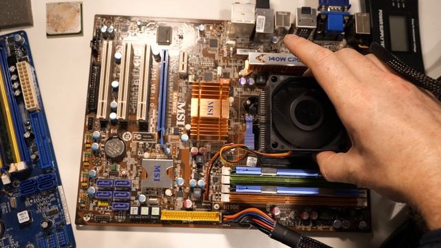 Is the CPU or motherboard dead? AMD Troubleshooting [warning: contains swearing] смотреть онлайн