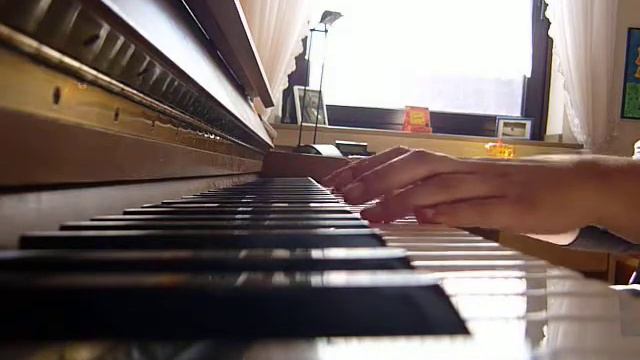 "Bella´s Lullaby" from "Twilight" on piano смотреть онлайн
