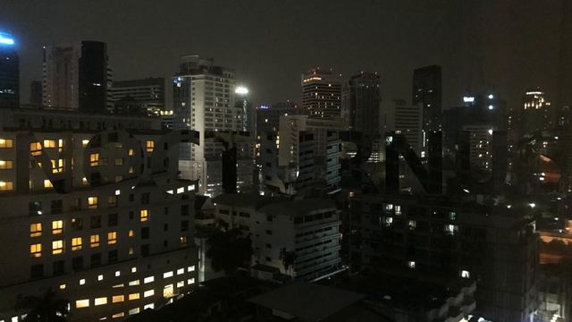 Deep Meditation Music. Flowing Sound Of Night City With Music. Nocturnus Sing For Sleep.