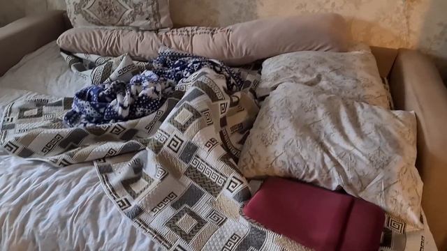 Папильон Виктория заправляет кровать смотреть онлайн