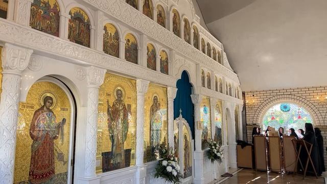Литургия в Покровском монастыре смотреть онлайн