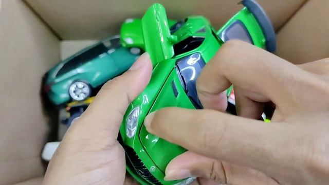 Box Full Of Model Cars Lamborghini, McLaren, Lexus LM300h, Porsche, Pagani, Supra, Mercedes, Ford 1 смотреть онлайн