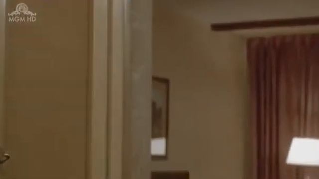 Невиновная молодая женщина (1991) - перевод Алексей Михалев