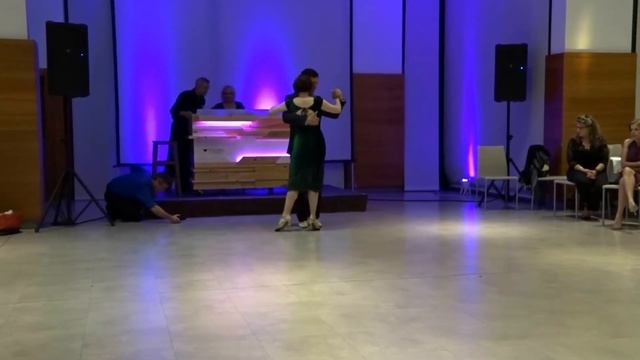 Cristian Petitto e irina Miro. "Bomboncito". Tango смотреть онлайн