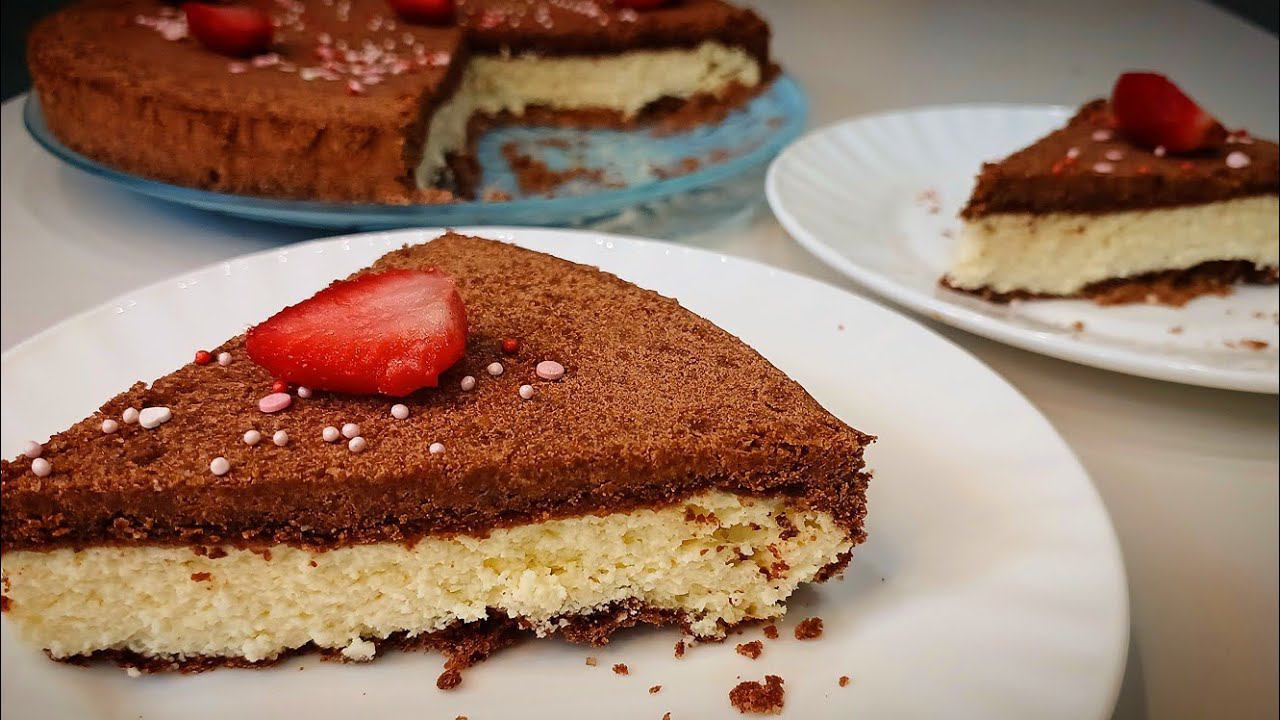 Творожный пирог "8 марта". Яркий вкус рассыпчатого теста в сочетании с нежной творожной начинкой. смотреть онлайн