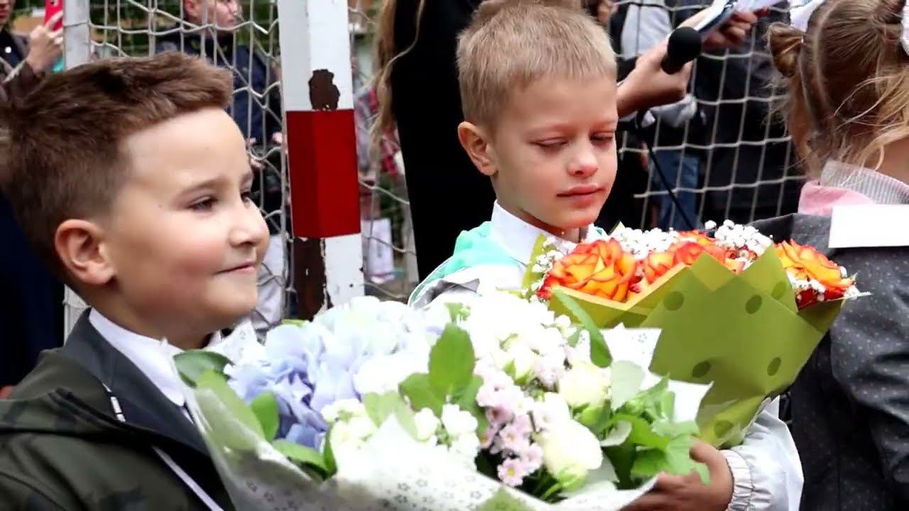 День знаний в школе 1534, Москва
