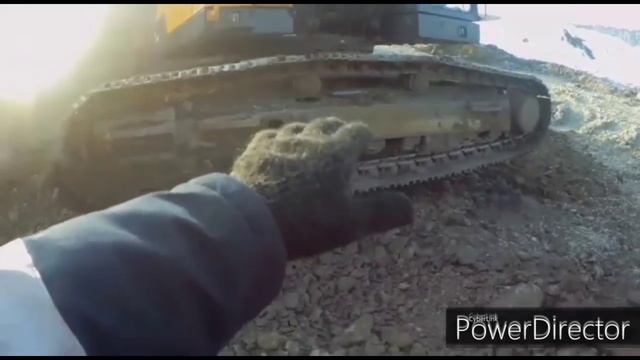 Проверка, натяжения гусениц на экскаваторе. смотреть онлайн