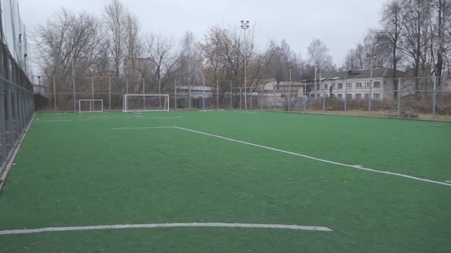 Новые поля с искусственным газоном получила спортивная школа Ярославля смотреть онлайн