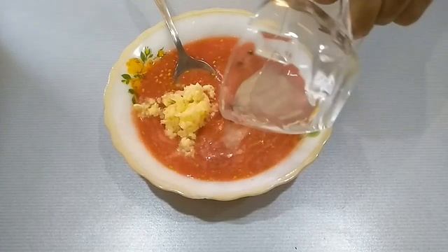 Салат-соус из печеного болгарского перца. КБЖУ – 76/2/4/7 смотреть онлайн