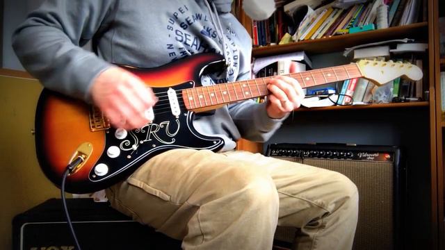 1992 Stevie Ray Vaughan SRV Fender Stratocaster near mint for sale смотреть онлайн