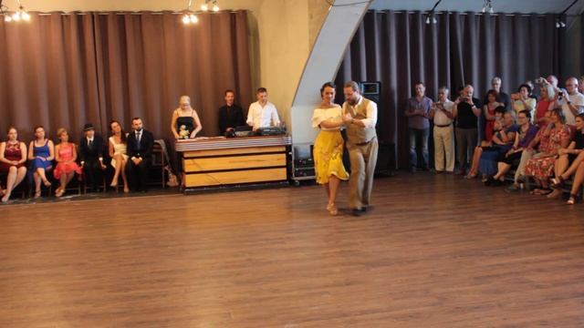 Olga Valeyka & Alexey Gavris, Milonguea del Ayer смотреть онлайн