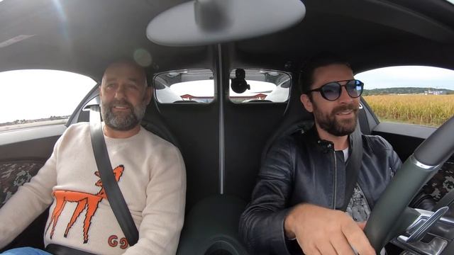 Bugatti Chiron Autobahn High Speed Run! смотреть онлайн