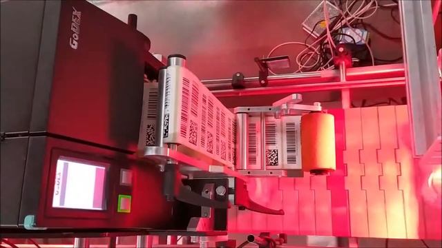 Маркировка воды. Групповая упаковка. Автоматический принтер-аппликатор Н-ПР-02 смотреть онлайн