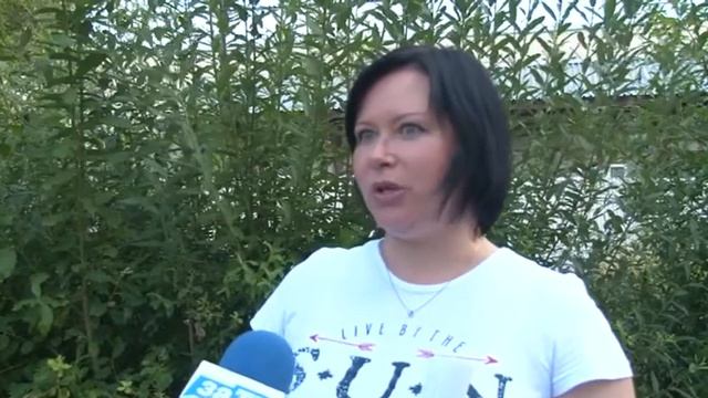 В Заречном на улице Восточной несколько месяцев течёт искусственный ручей смотреть онлайн