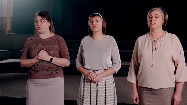 В больших домах тепло и свет | Рождественская песня | Трио - мама и 2 дочери смотреть онлайн