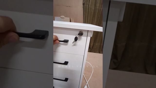 Маникюрный стол МС30-1 смотреть онлайн