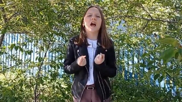 "Баллада о красках" Роберт Рождественский, читает Мария Яковенко смотреть онлайн