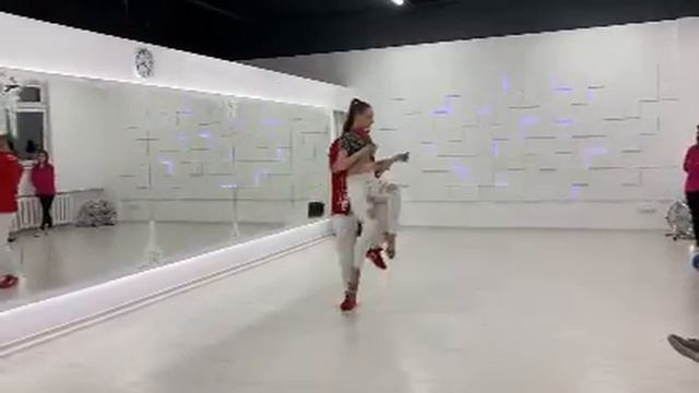 Bushkin Vitalii & Yuliya M, Kizomba (Urban KIZ) Мinsk Группа для начинающих. смотреть онлайн