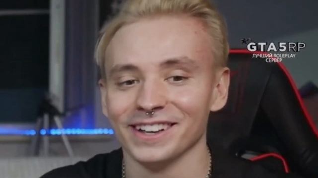 Модестал дрочет))))