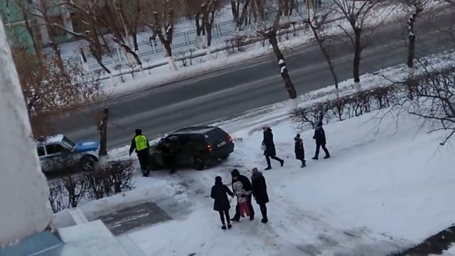 ВОТ ТАКИЕ У НАС ГАИШНИКИ В ПЕТРОПАВЛОВСКЕ смотреть онлайн