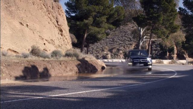 Mercedes-Benz GL (slow motion) смотреть онлайн