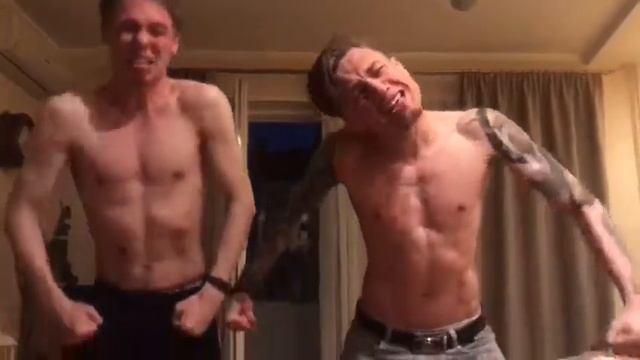 Она моя роза, я её люблю смотреть онлайн