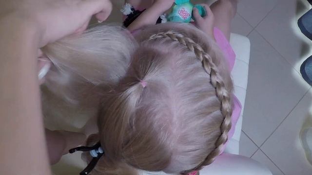Быстрая и Красивая Прическа в Школу. Красивые Прически Пошагово смотреть онлайн