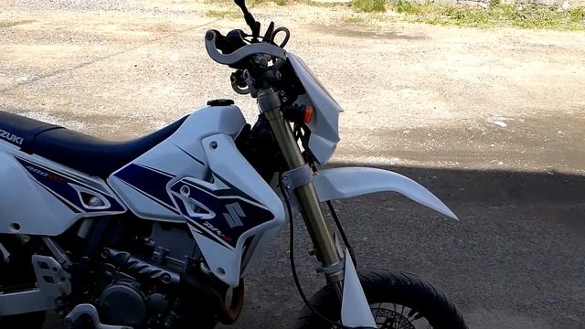 SUZUKI DRZ400SM