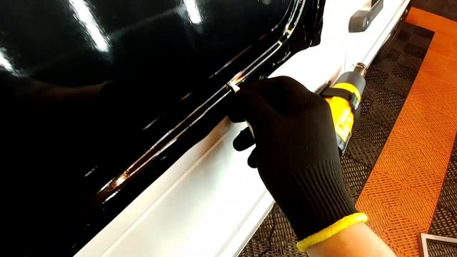Plotagem Fiorino com Oracal 651 e dicas de cortes com estilete sem uso da fita de corte. смотреть онлайн